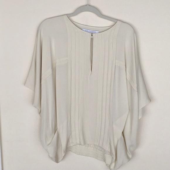 Diane Von Furstenberg Tops - Diane Von Furstenberg Silk Blouse